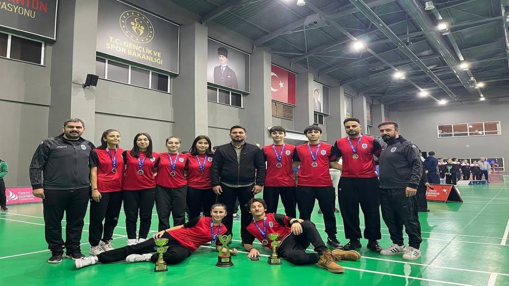 Pursaklar Belediye Spor Kulübü Badminton Takımı, Süper Lig’e yükseldi
