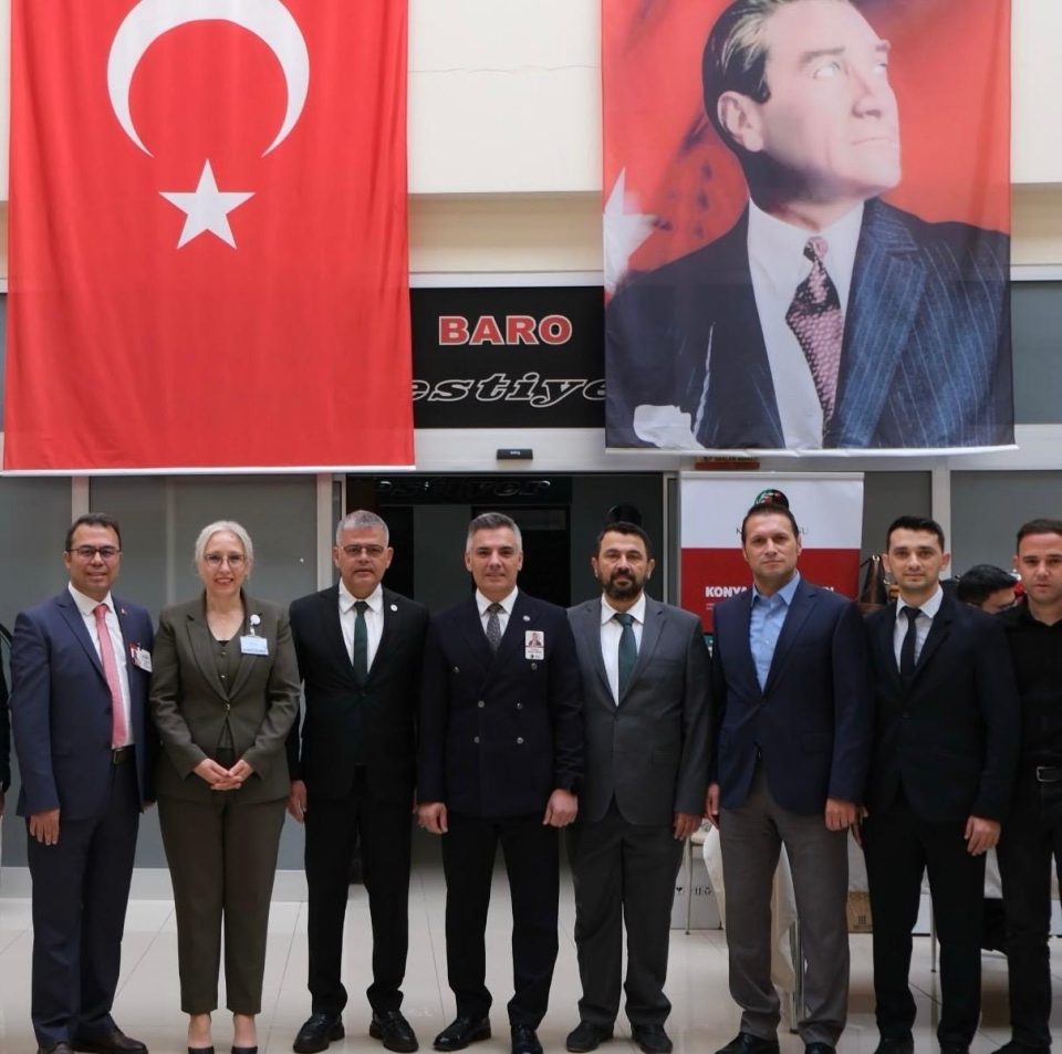 Başkanımız Ömer Atiker, Konya Barosu seçimlerinde başkan adaylarına başarılar diledi