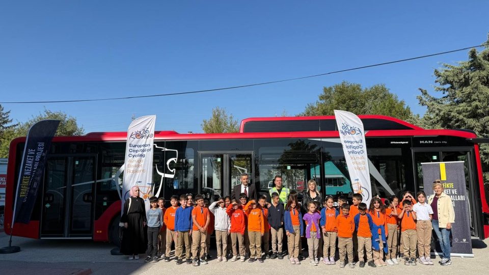 TRAFİKTE NEZAKET VE GÖRGÜ KURALLARI ETKİNLİKLERİ DEVAM EDİYOR