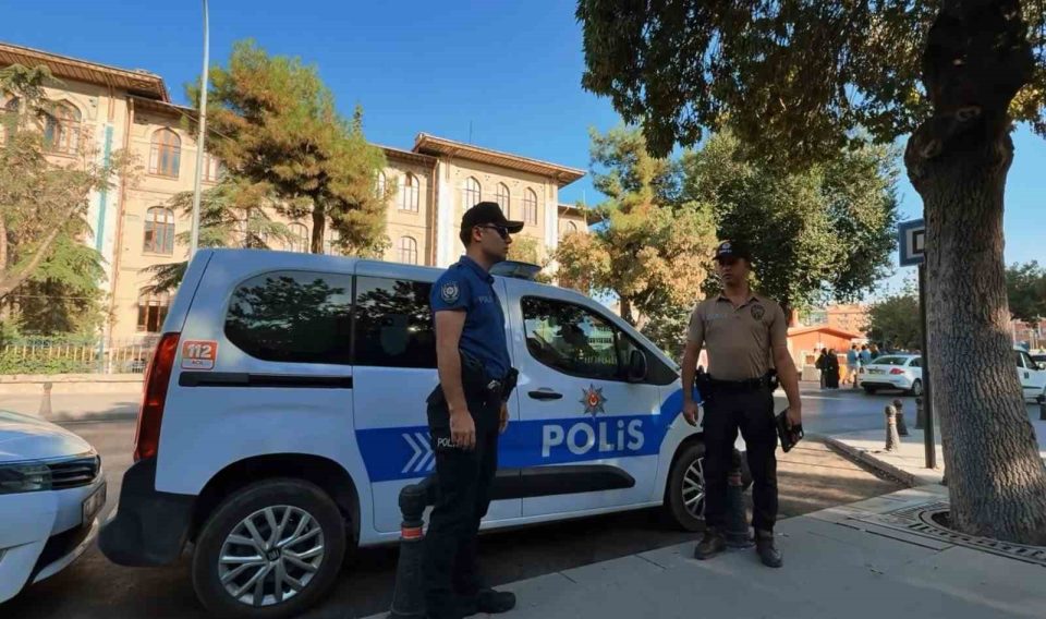 Konya’da okul çevrelerinde sıkı denetim: 25 bin 528 kişi sorgulandı