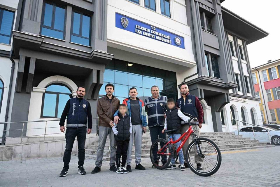 Konya’da polis ekiplerinden çalıntı bisiklet operasyonu: 8 tutuklama