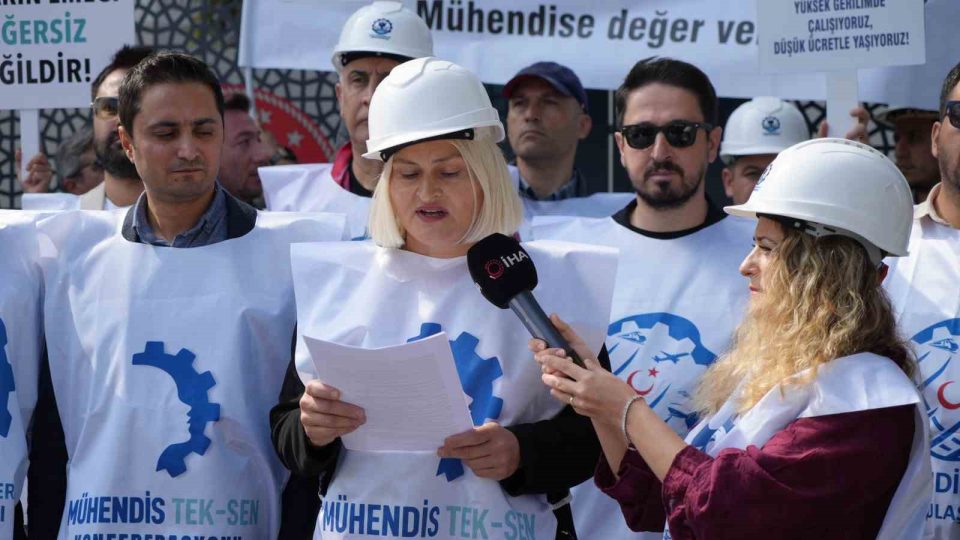 Mühendis Tek-Sen Konfederasyonu’ndan Bakanlık önünde özlük haklarında ve ücretlerde iyileştirme talebi