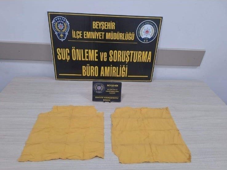 Konya'da Uyuşturucu Operasyonuna 4 Tutuklama: Kilolarca Esrar ve Bonzai Ele Geçirildi
