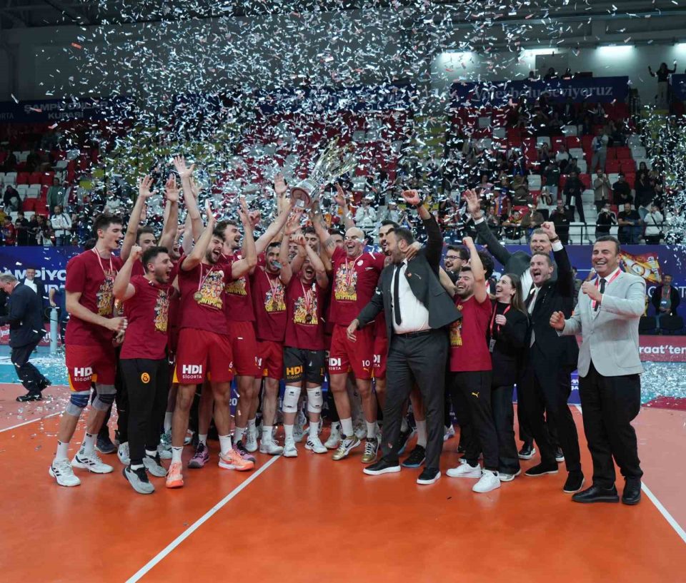 Galatasaraylı voleybolculardan şampiyonluk mesajı: "Bunlar daha başlangıç"