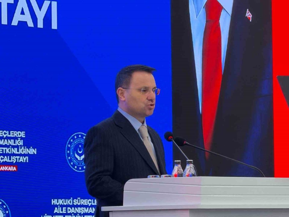 Bakan Gürlek: "Boşanma davalarının görülme süresi 163 güne geriledi"