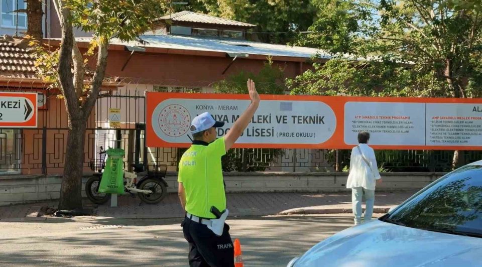 Konya’da okul çevrelerinde sıkı denetim: 25 bin 528 kişi sorgulandı