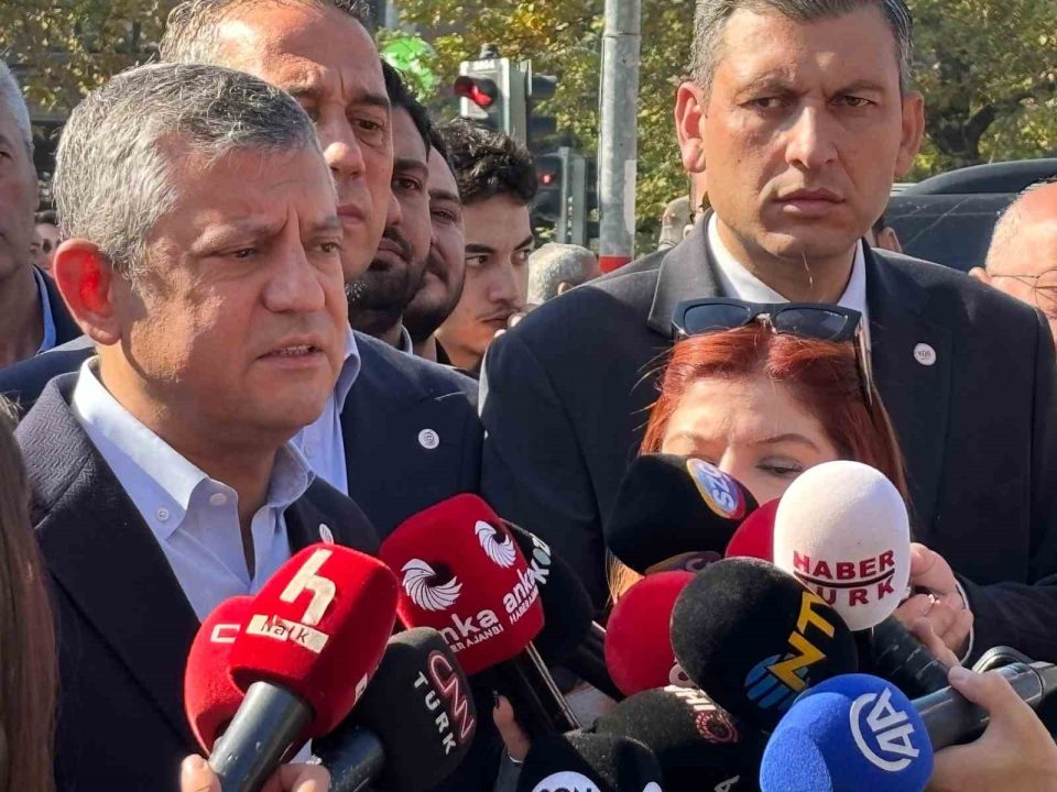 Ankara Garı saldırısında hayatını kaybedenler 11’nci yılında törenle anıldı